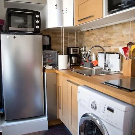 Apartment Charming Aparmtent In Center Paris