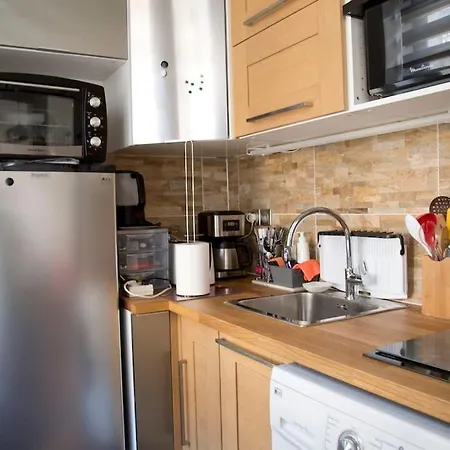 Apartment Charming Aparmtent In Center